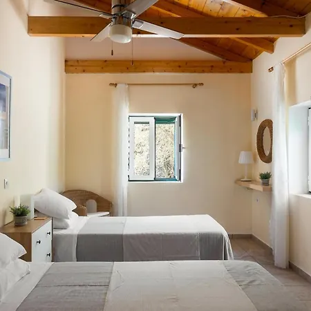 Eleni Villa Gaios